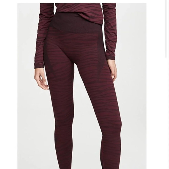 Varley Rosewood Ski Leggings Everyday Athletic Comfort Stretch Size Small Womens - Picture 1 of 11